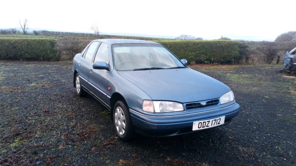 Hyundai lantra 1993