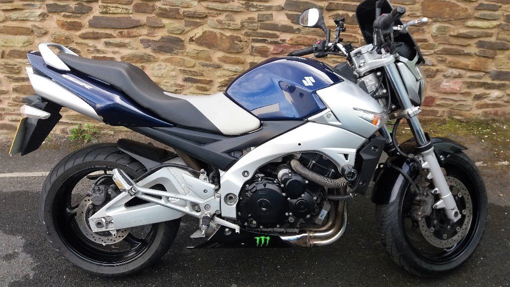 Suzuki gsr 600 k6