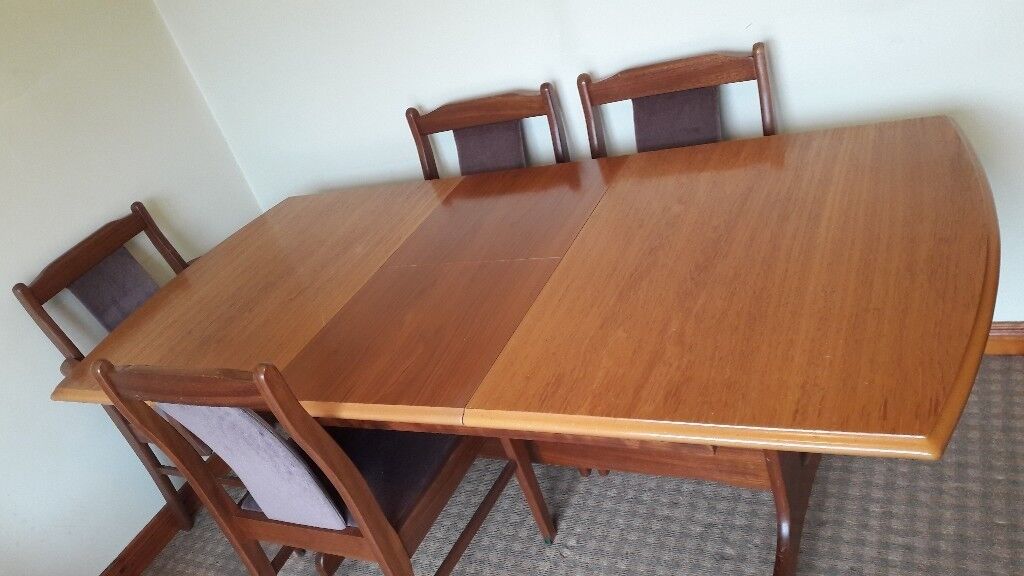 Teak Dining Table And 6 Chairs In Excellent Condition In
