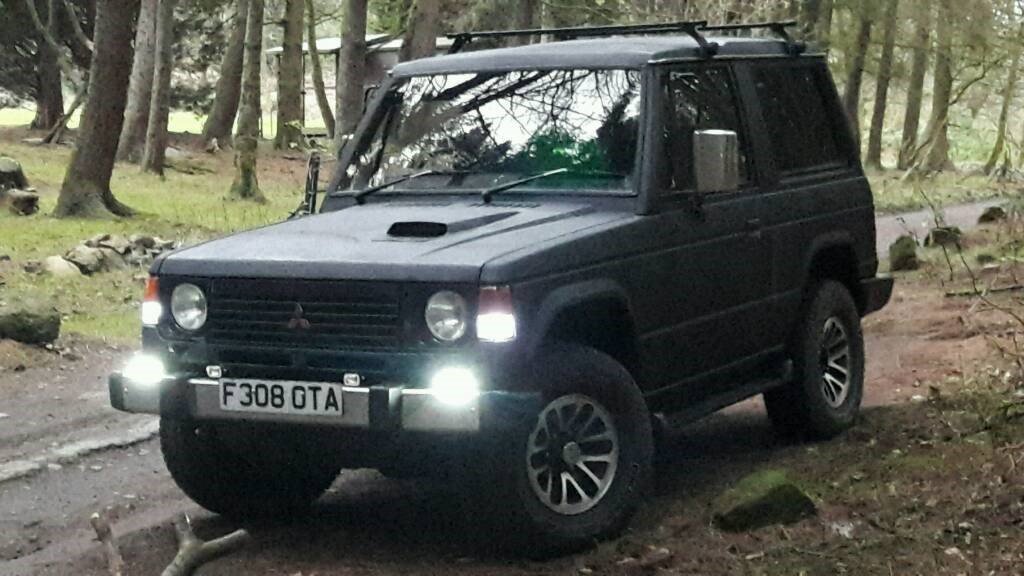 Mitsubishi pajero classic