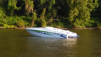 2005 Baja 30 Outlaw SST, Low Hours, Twin 496 HO's, Trailer Included!!