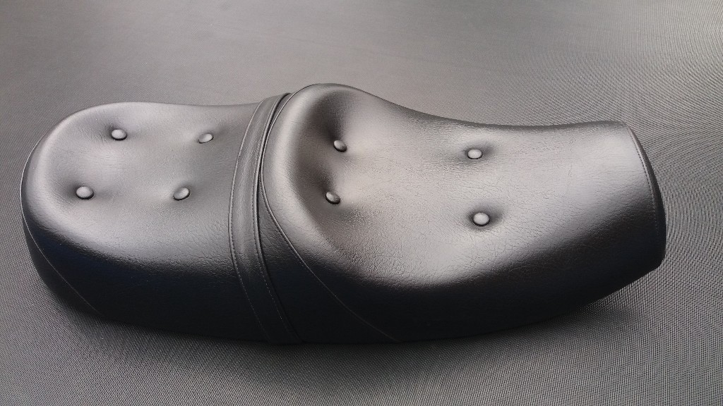 triumph t120 king and queen seat