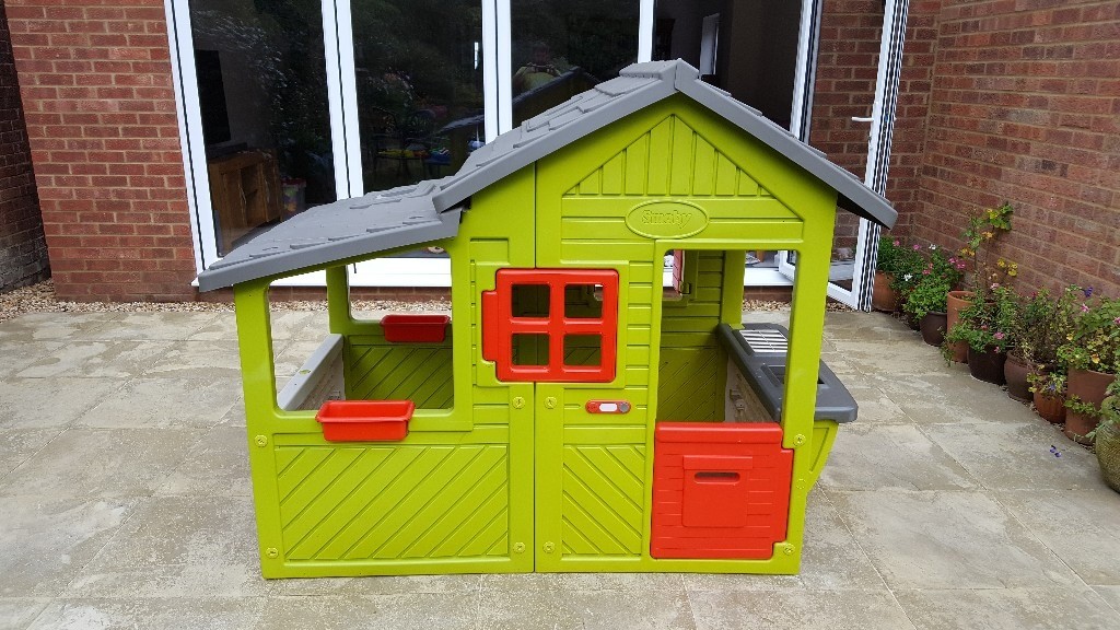 Smoby Floralie Playhouse in excellent condition in Ampthill, Bedfordshire Gumtree
