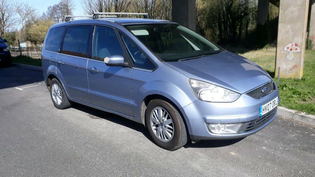 Ford minivan galaxy