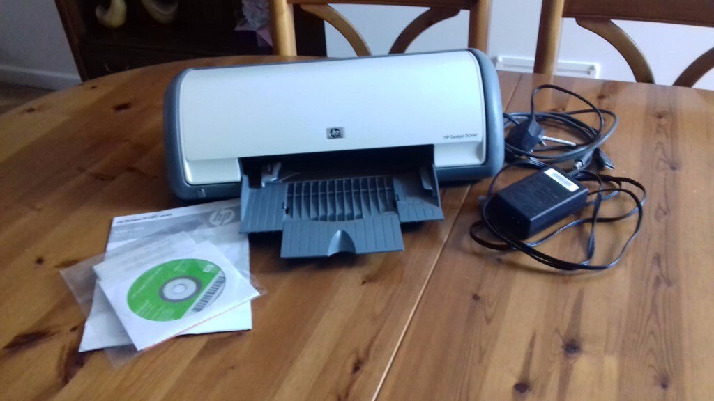 HP Deskjet Printer D1560 complete with all cables and Keyboard with Labtec mouse and mouse mat