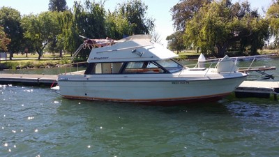 1980 Bayliner 2550 saratoga flybridge honda eu2000i generator 8hp 4 stroke dingy