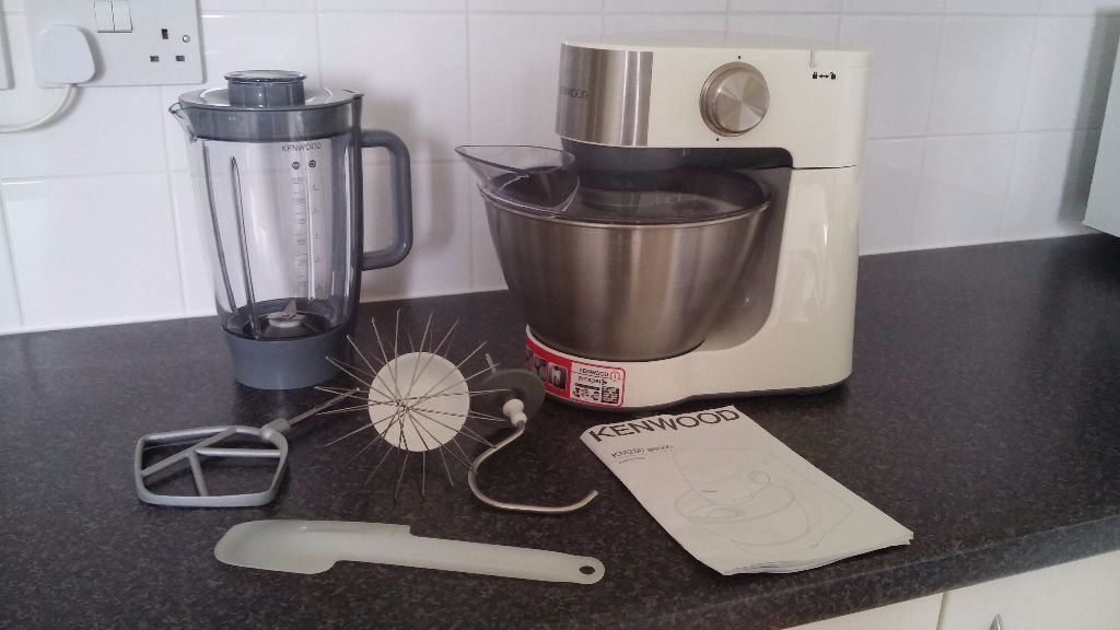 Kenwood Chef Prospero KM280 mixer plus attachments and manual in