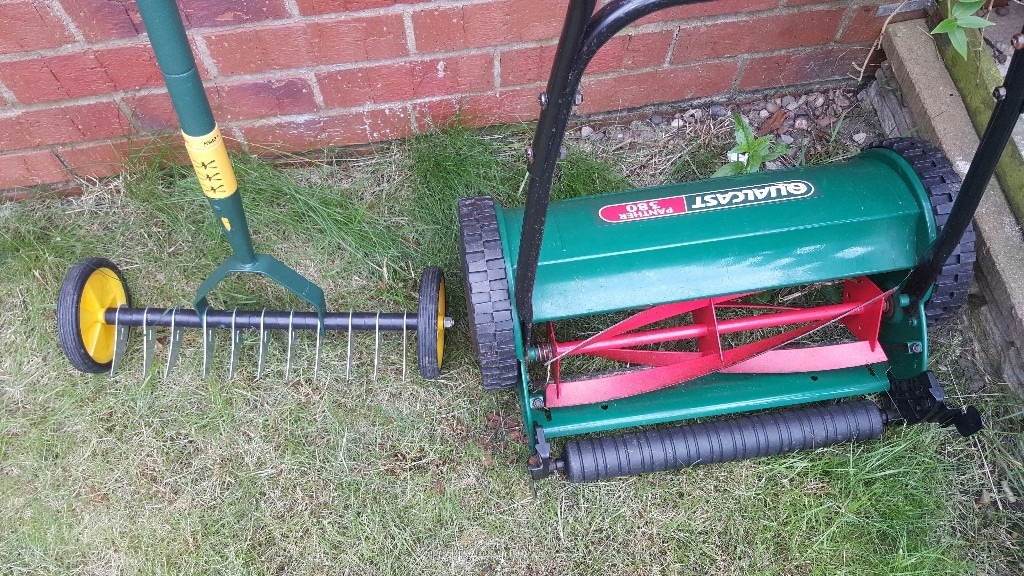 PUSH LAWN MOWER QUALCAST AS NEW BARELY USED PUSH RAKE INCLUDED in Barnsley, South Yorkshire