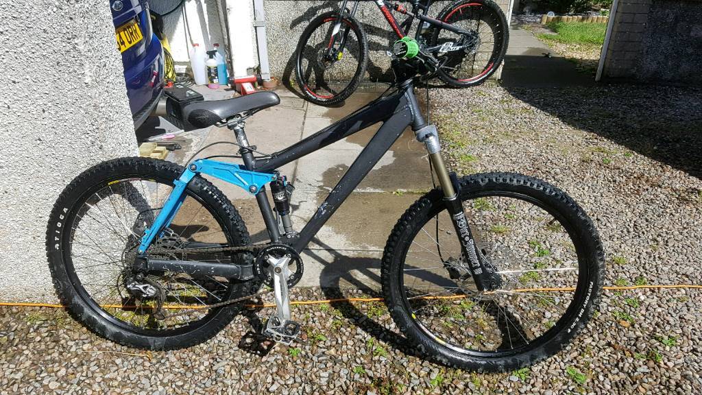 kona stinky downhill mountain bike