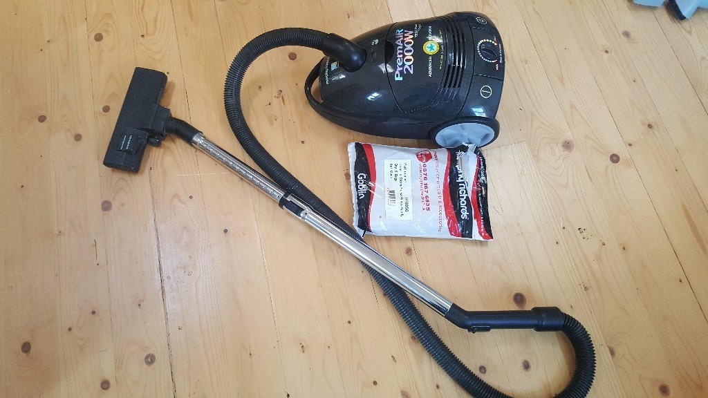 Morphy Richards Vacuum Cleaner Very Powerful 2000 Watts Filter Ideal