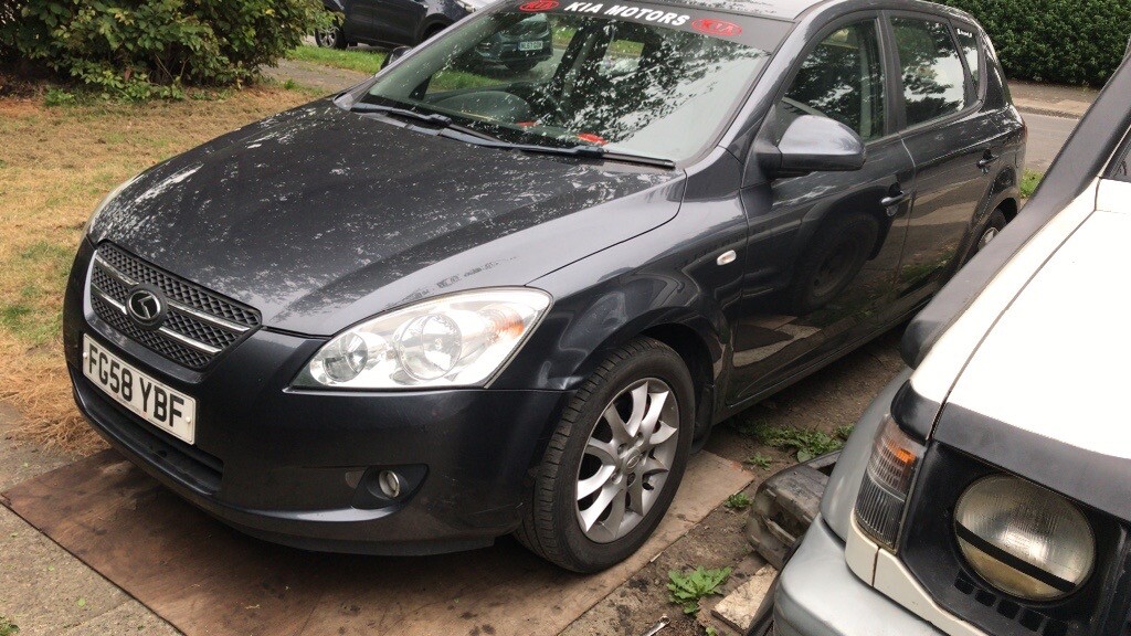 Очечник kia ceed 2008