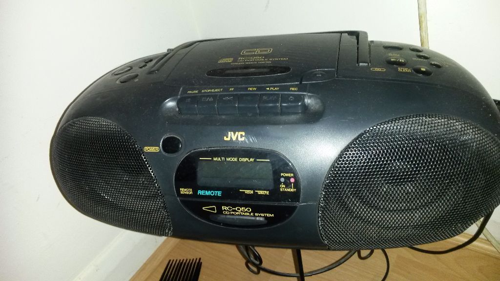 Vintage JVC RCQ50 Boombox FM/AM Radio with CD, Cassette players Remote