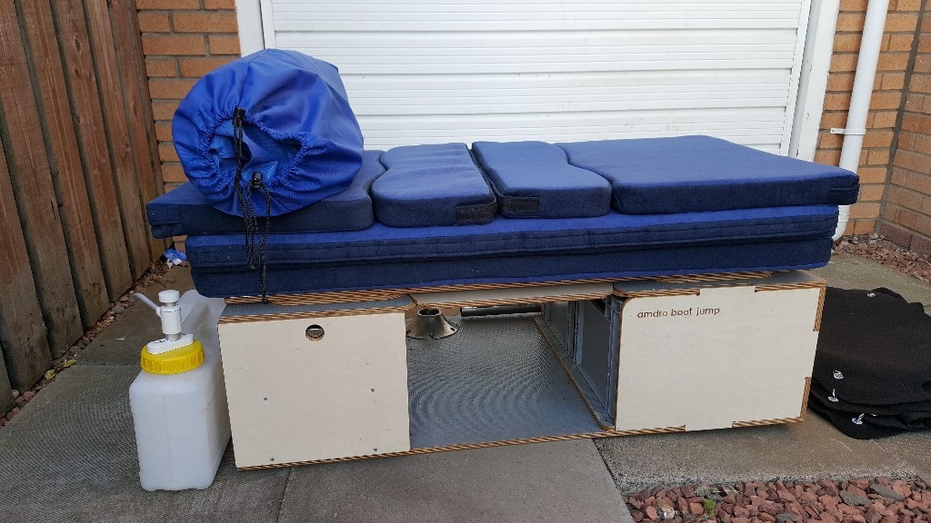 Amdro boot jump. Original in good used condition with boot tent. in