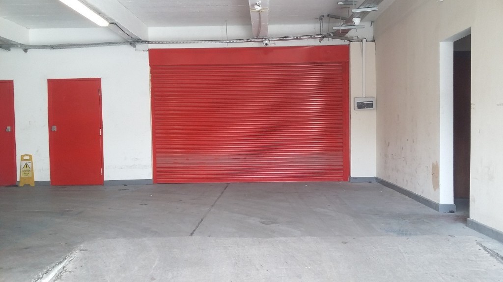 1000 Square ft Garage / Commercial Unit / Business Unit