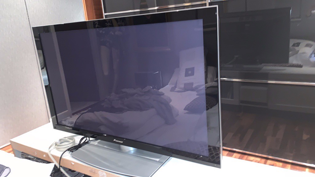 Pioneer PDP506PE 50 inch Full HD 1080p Plasma TV with bespoke Home