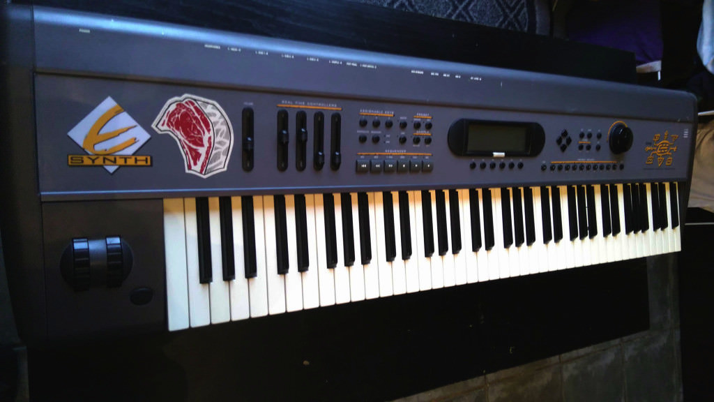 Emu ESynth Vintage Sampling Synthesizer. in Abergavenny