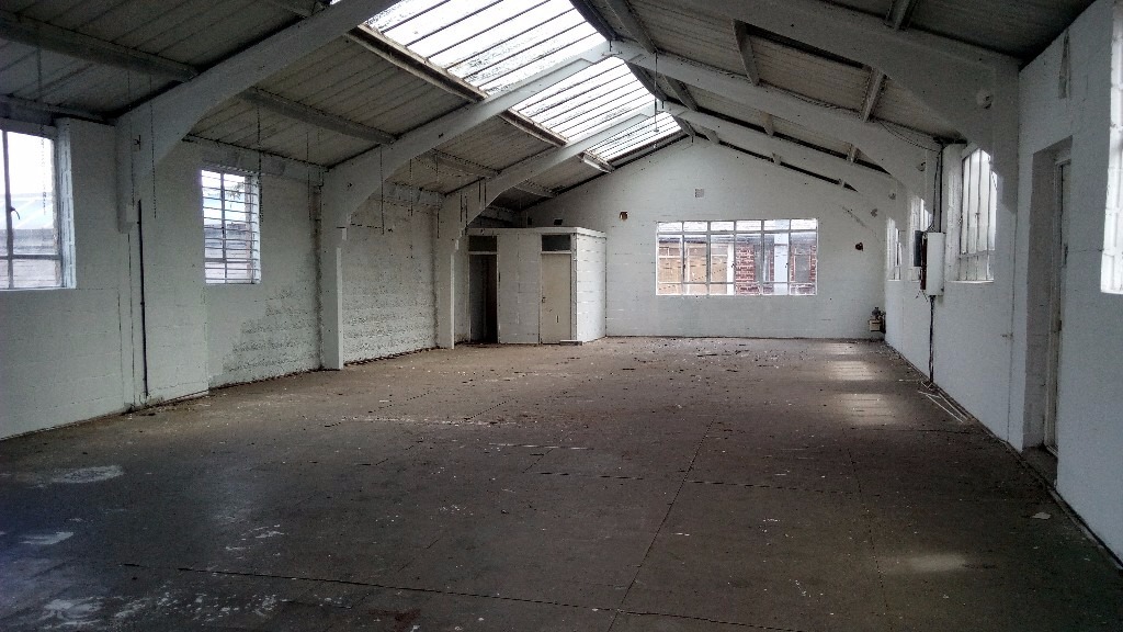 1000 sq ft FirstFloor Industrial Unit to rent in SouthendOnSea (Open