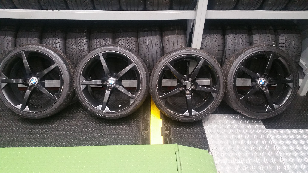 BMW Team Dynamics Jade R 19 alloy wheels + 4 x tyres 245 35 19 in