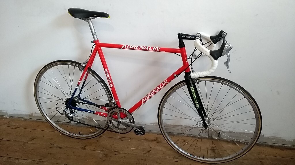 Vintage Road Racing Bike Very Good Condition ITM Shimano STI Serviced