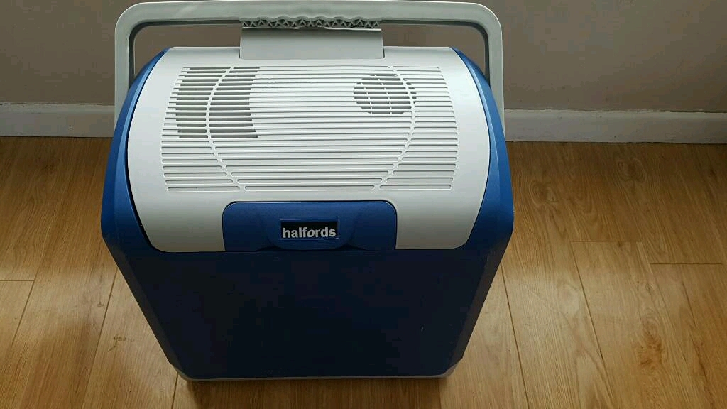 Halfords 12v fridge cool box with cable. in Dunmurry, Belfast Gumtree