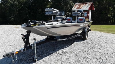 2017 Tracker Pro160 w/ Trailer and Mercury Four Stroke 40HP