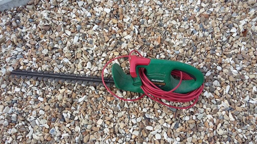 Qualcast Electric Hedge Trimmer 480 in Milborne Port, Dorset Gumtree