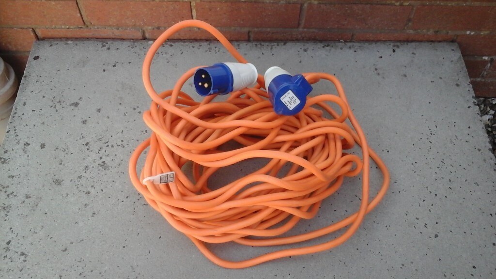 Caravan/Motorhome Electric Hook up Extension Lead approx 21 metre in