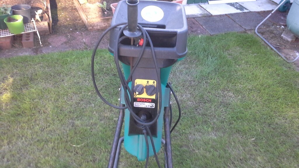 Bosch 1600 HP/AXT Garden Shredder | in Dunmurry, Belfast | Gumtree
