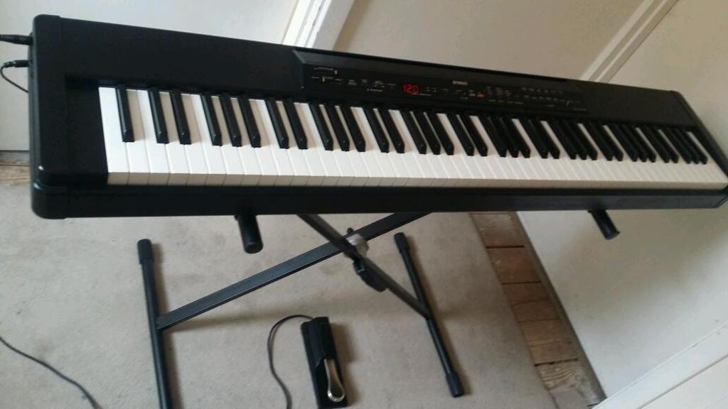 Stage Piano Keyboard Yamaha P80 88 Weighted Keys in Addlestone