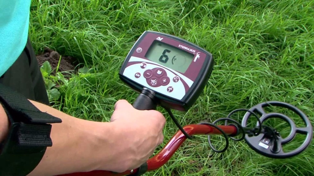Minelab 305 xterra metal detector in Hyde, Manchester Gumtree