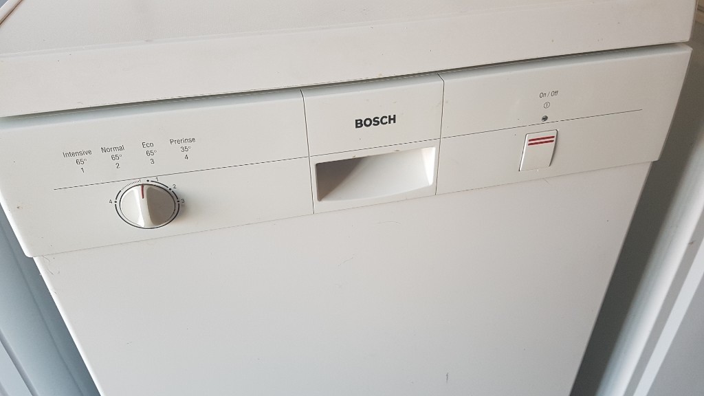 Bosch Classic Dishwasher in excellent condition in Swindon, Wiltshire