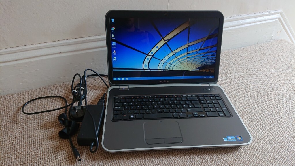 Dell Inspiron 5720 notebook laptop Intel Core i3 2.4 Ghz, 17.3 inch