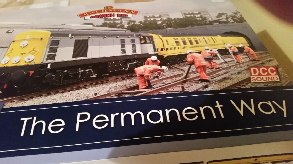 Model Railway Equipment Including DCC Sound Train Set in Grantham