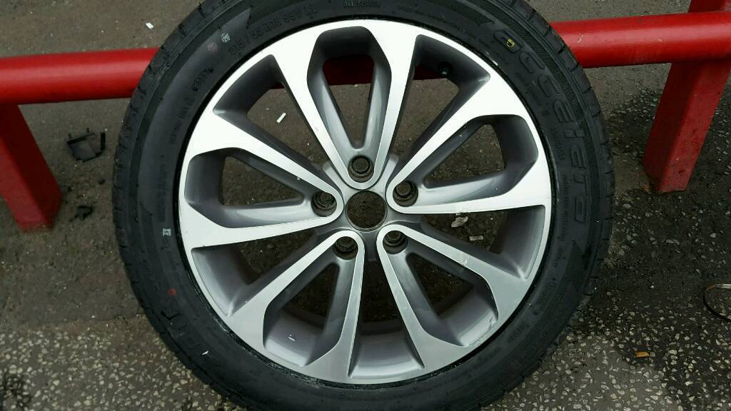 1 X GENUINE NISSAN QASHQAI 18" ALLOY WHEEL & BRAND NEW 215/55/18 TYRE