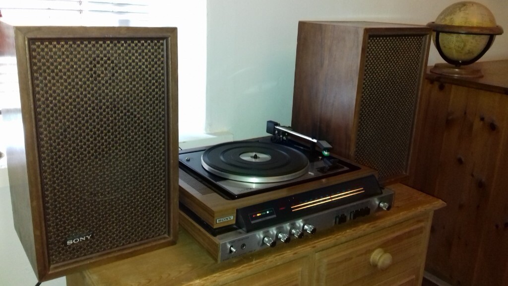 Record player SONY HMP 40 music system with SONY SS510 vintage speakers