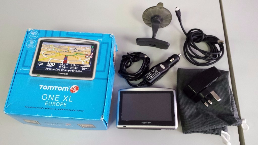 TOMTOM ONE XL SAT NAV EUROPEAN MAPS AUTOMOTIVE GPS RECEIVER SATELLITE