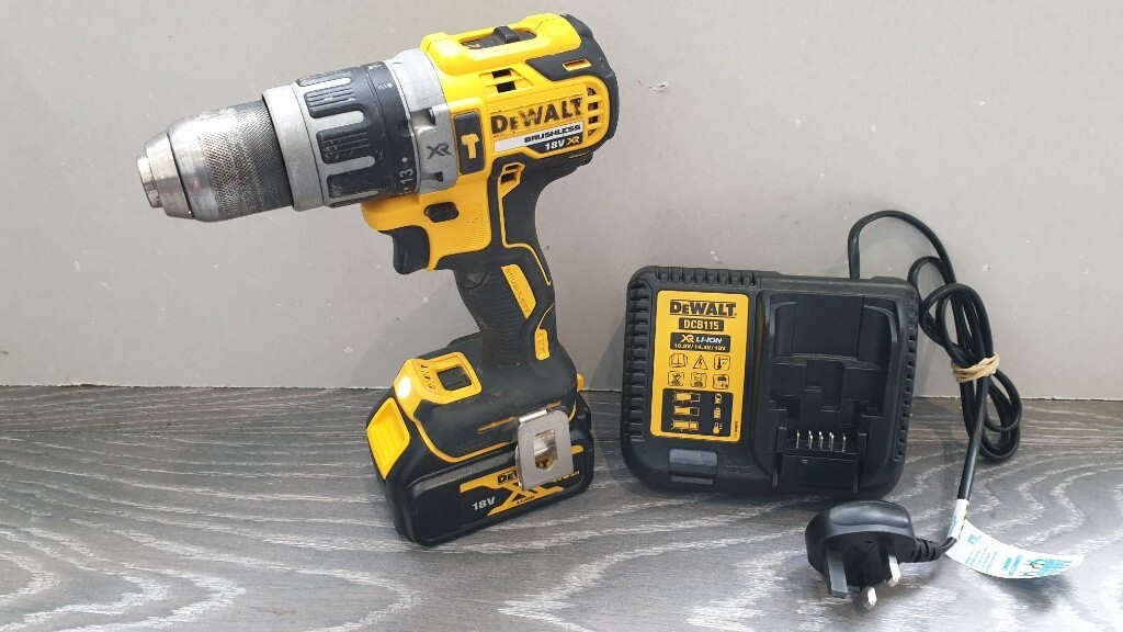 DeWALT DCD796 BRUSHLESS combi drill, 4ah 18v liion in Stockport