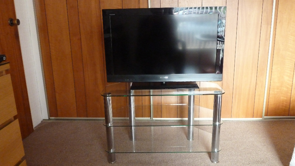 Sony Bravia 32 inch TV & Glass Stand (sold together or seperately) in