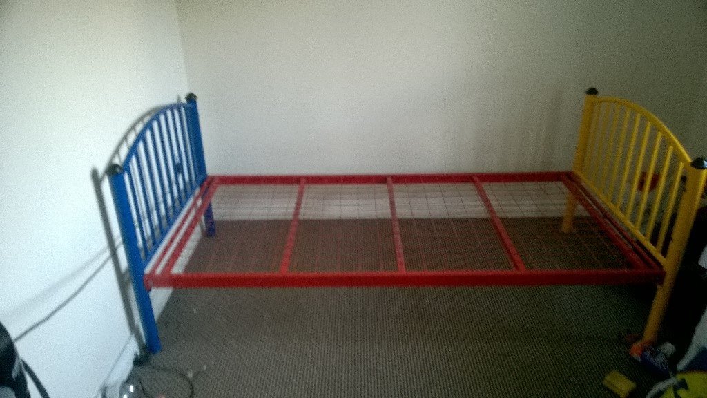 Metal Frame Single bed with roll under spare bed | in ...