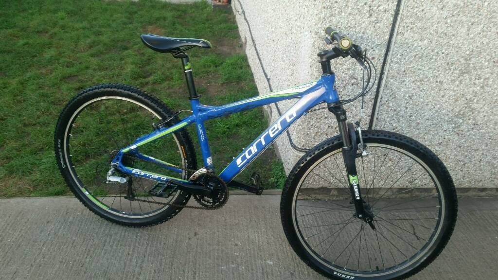 carrera valour road bike