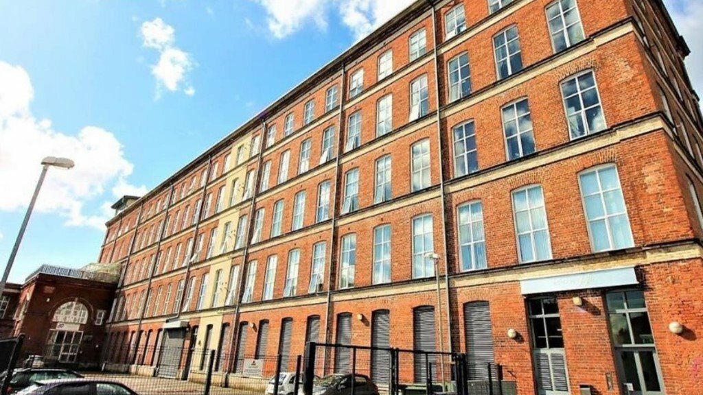 Spacious 2 bedroom apartment to let in Belfast in County Antrim Gumtree