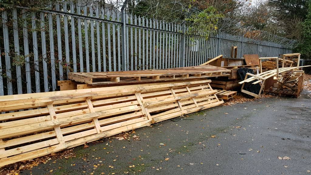 Long Wooden Pallets Free To Collector in Llanishen, Cardiff Gumtree