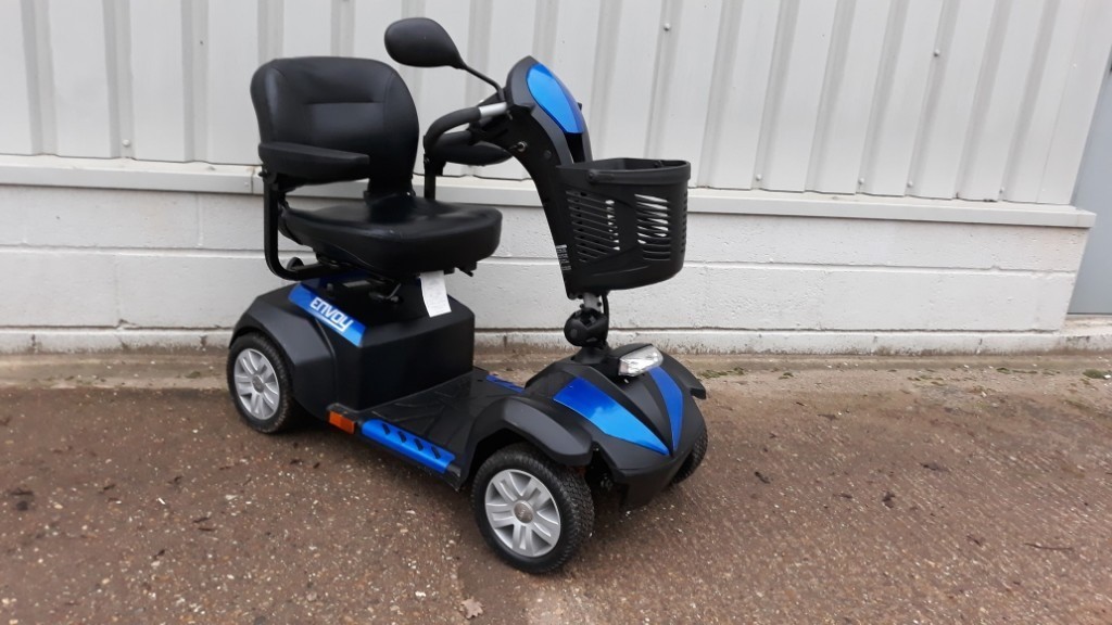 MOBILITY SCOOTER, NEW BATTERIES FITTED **I can deliver * drive envoy