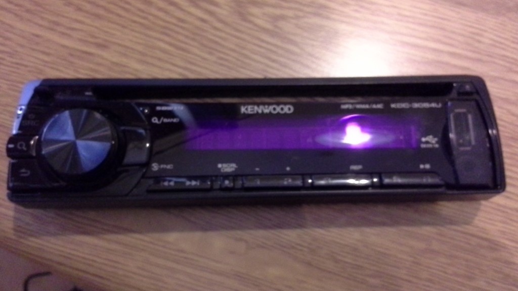 Kenwood Kdc 3054u In Car Stereo With Manual Removable Fascia