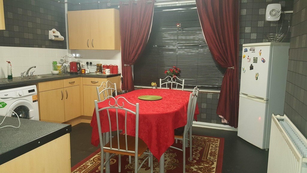 3 Bedroom council house in Luton, Bedfordshire Gumtree