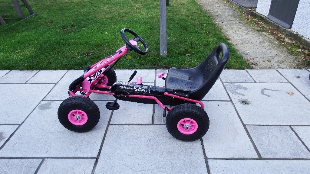 Bopster pink pedal go kart with inflatable tyres age 48 in Poole