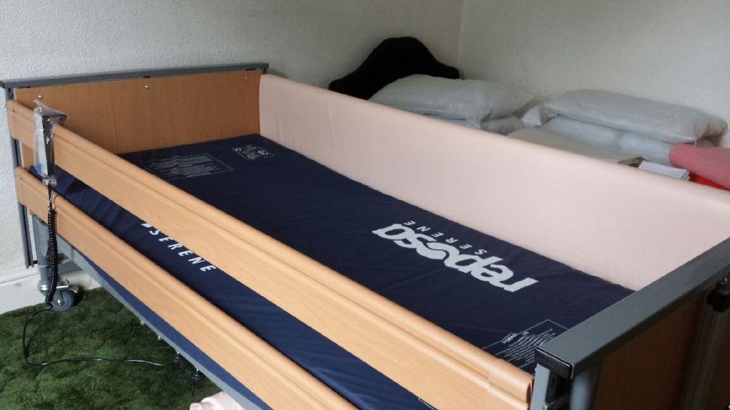 Fully Adjustable Profiling Electric Hospital Bed + side rails, bumpers