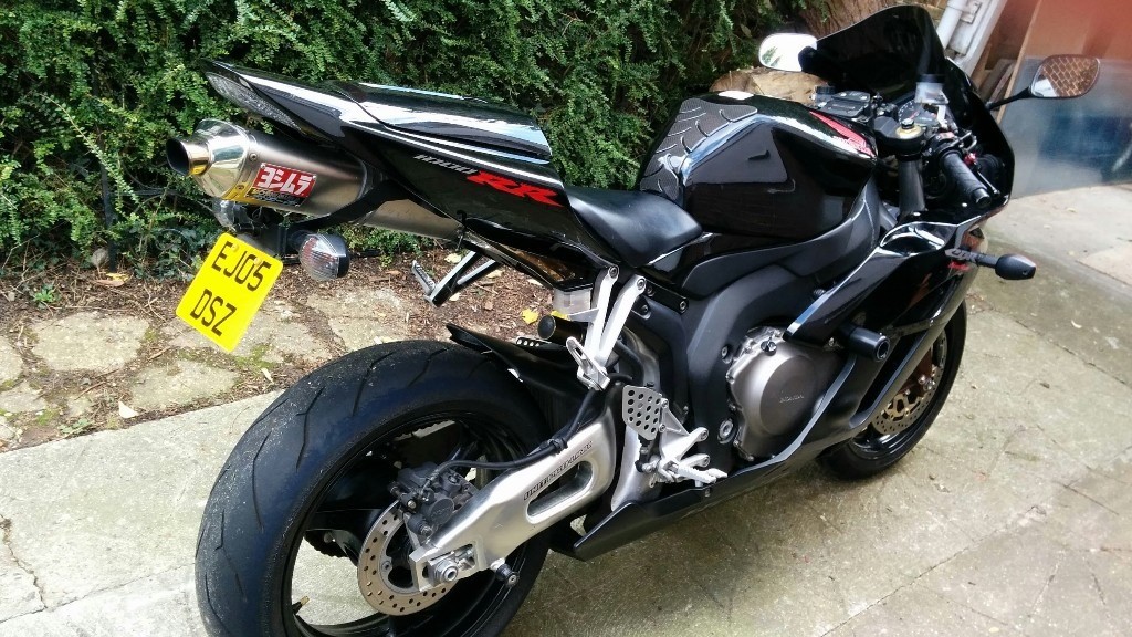 Honda CBR1000RR Fireblade (2005/05) in Brentwood, Essex Gumtree