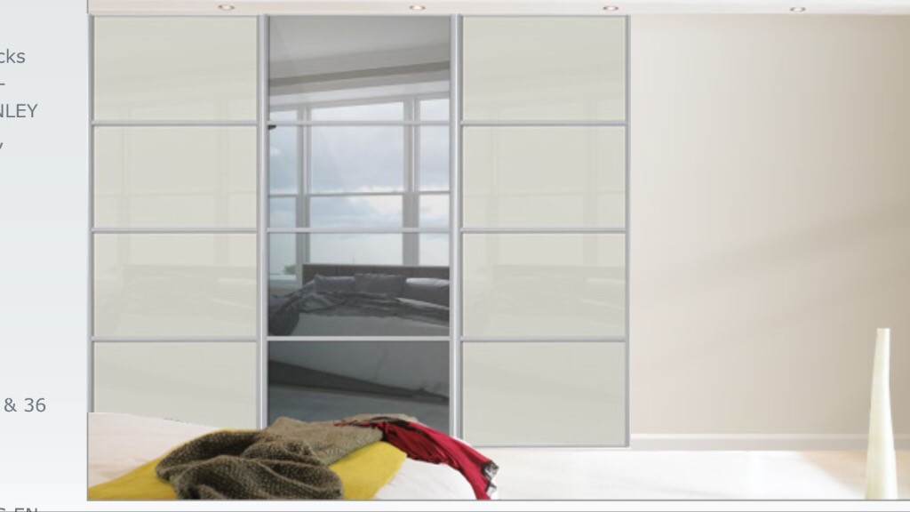 Sliding Wardrobe Mirrored Buy Or Sell Find It Used
