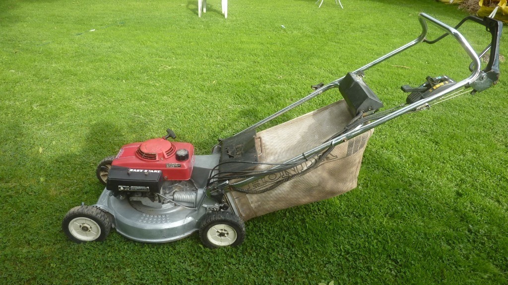 Honda self propelled mower, alloy deck, blade clutch built to last in
